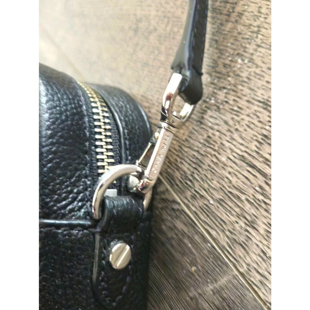 Michael Kors Jet Set Charm Small Pebbled Leather Camera Crossbody Bag - Pristine